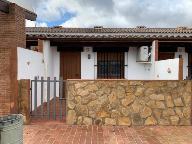 El Pueblo De Leo Badajós Exterior foto