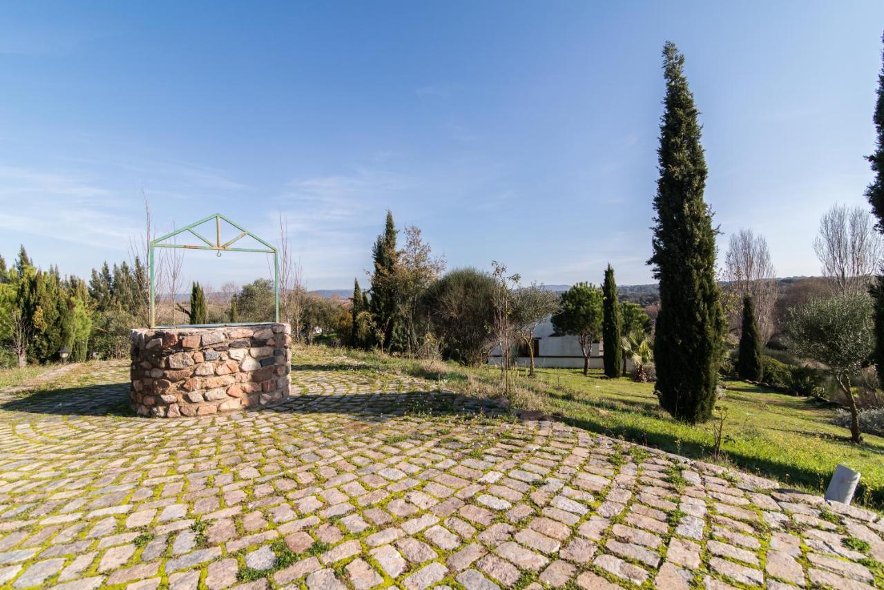 El Pueblo De Leo Badajós Exterior foto